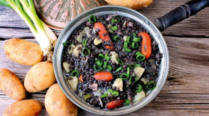 Belugalinsen-Gemüse